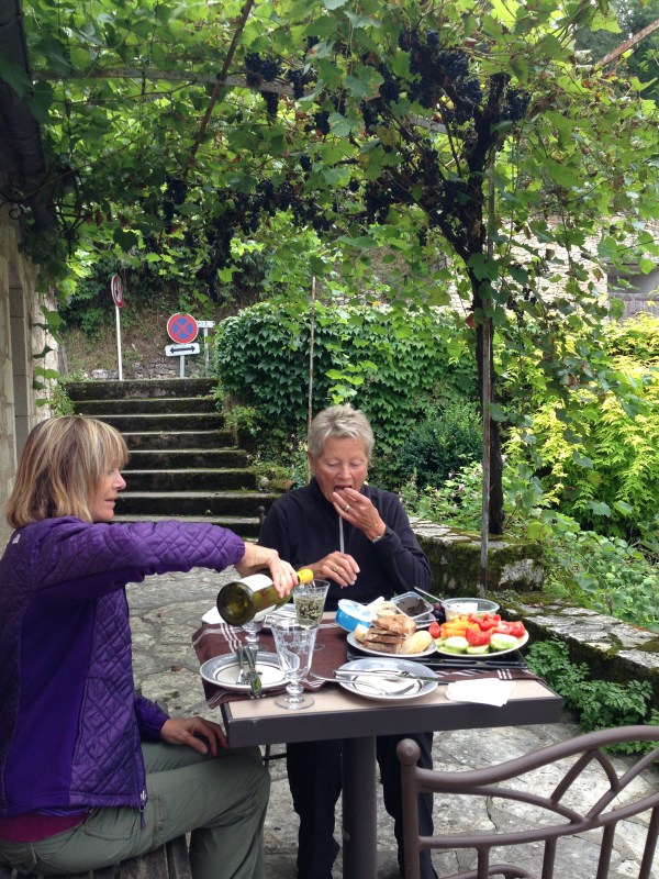 Bonnie, Sue and I dining on the terrace of our cottage